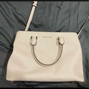 Light pink purse